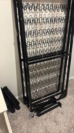 Free Metal Queen Bedframe