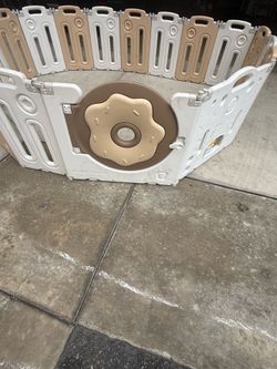 Donut Baby Playpen / Baby Play Yard