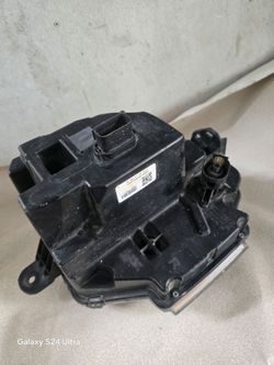 2021-2024 Ford bronco right headlight