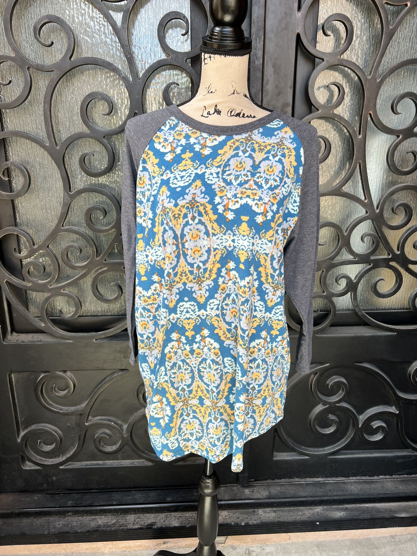 Lularoe Xxl Long Sleeve Women’s Top