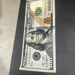 Rug 100 Dollar Bill