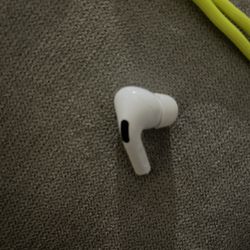 Right AirPod Pro 