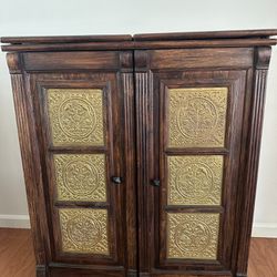 Handcrafted Solid Wood Wine And Bar Cabinet 