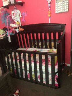 Baby crib