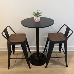 Round black bar table