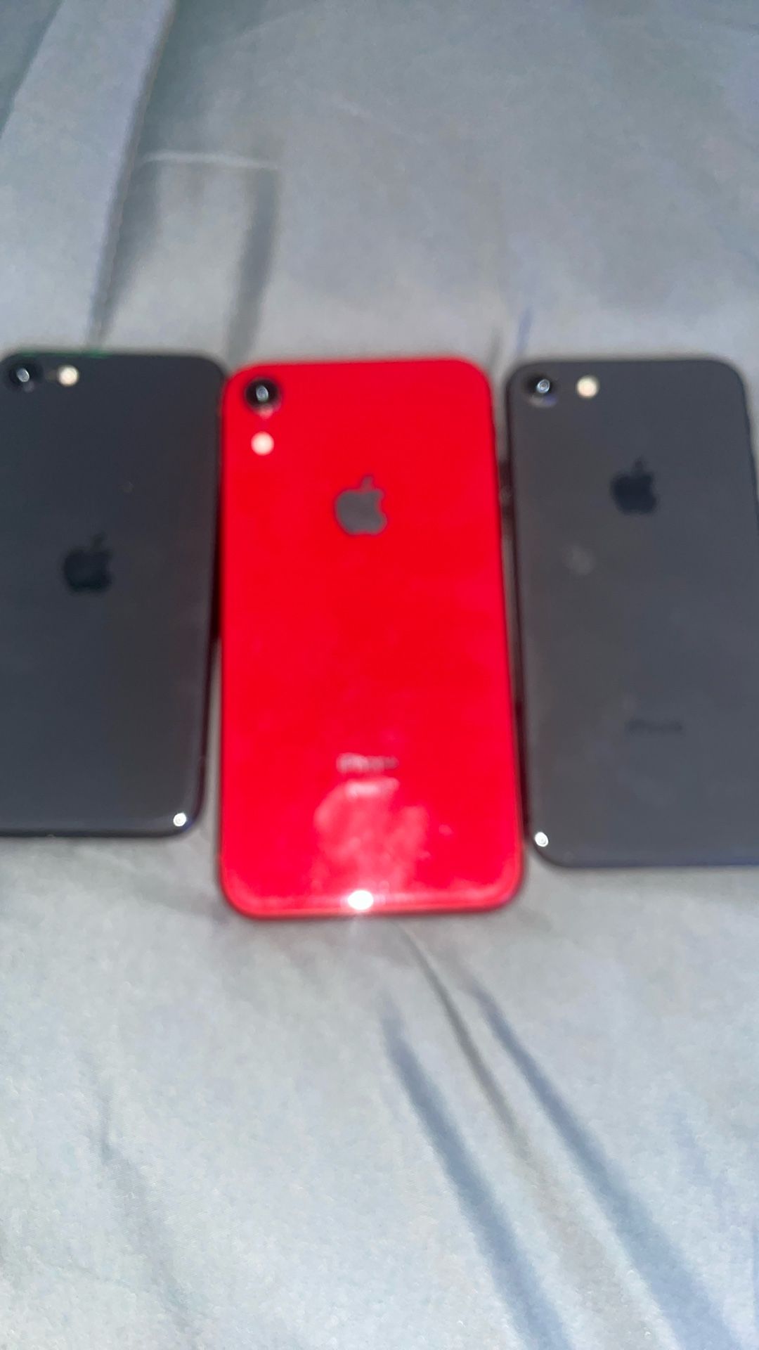 iphones NOT UNLOCKED ‼️