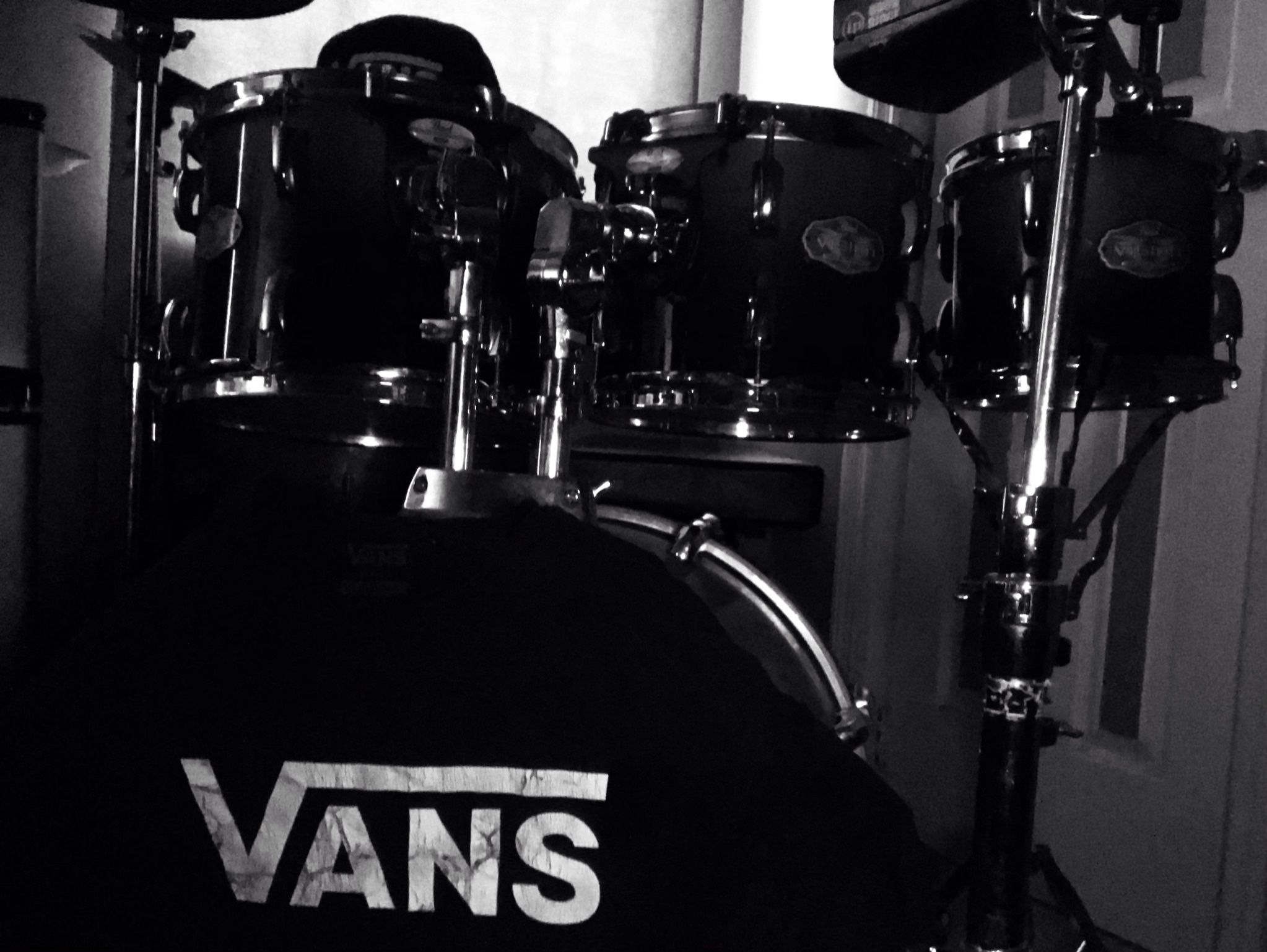 6 Piece Pearl Vision Drum Kit