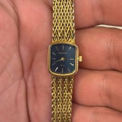 Vintage Accutron P2 Gold Tone Women’s Watch! New Battery. 