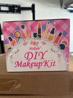 Kids makeup kit BRAND NEW IN BOX