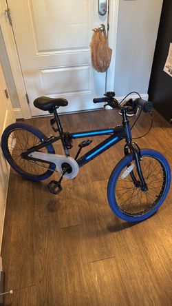 Jetson JLR Boys Light Up Bike