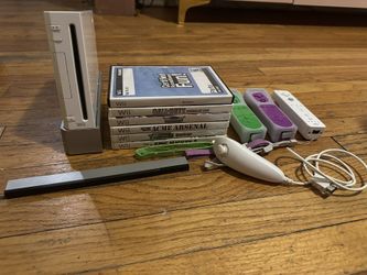 Wii & Accessories/Games