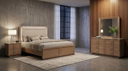 Bedroom set 4 pc Queen size, LED Light Headboard, Light Oak finish, Off White upholstery headboard. New Especial price
