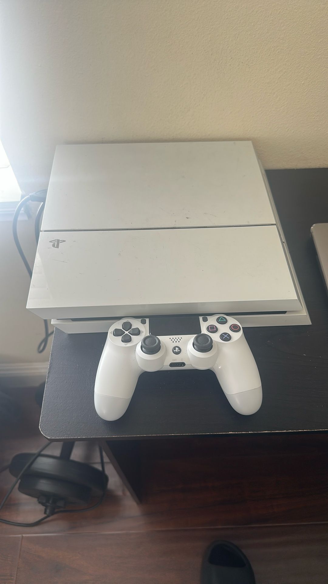 PS4 w/ controller