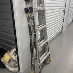 (OBO) Gorilla 13 ft retractable ladder. 300 lb capacity & fully functional. Locks click solid