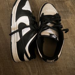 Nike Panda Dunks 