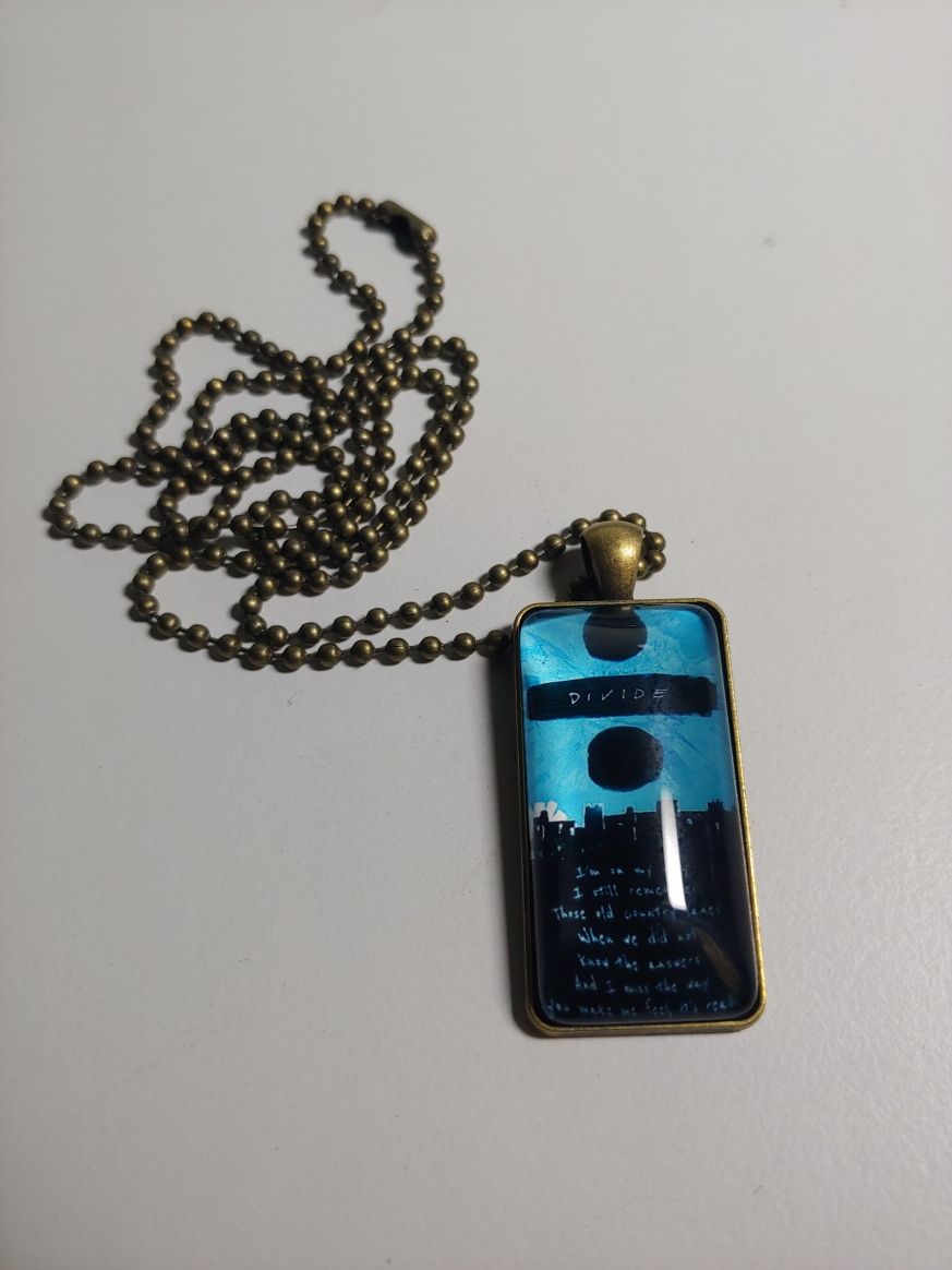 Necklace pendant brand new ed sheeran divide album cover