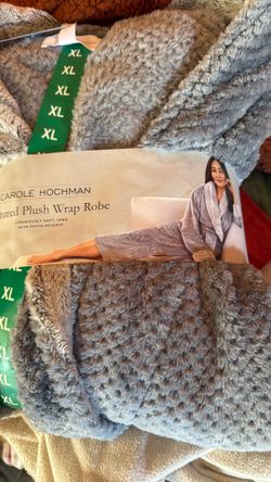 Robe NWT $12