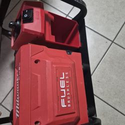 Portable Compressor Whit Charger  And 2 Batteries