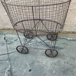 Vintage Basket 
