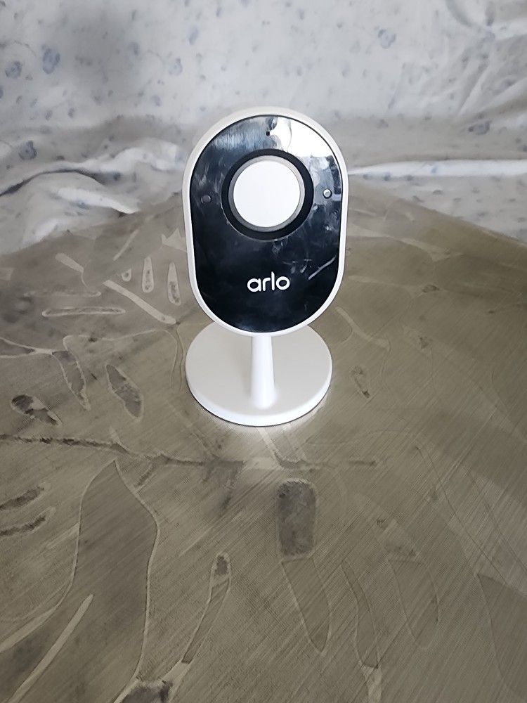 Arlo Indoor Camera. Connect Directly To WiFi. Like New.