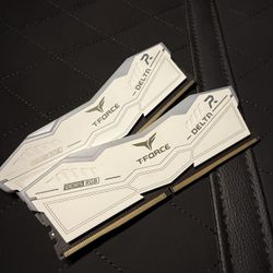 T-Force delta R RGB 32GB RAM (2x16) 5200mhz