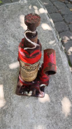 Older Hydraulic Jack