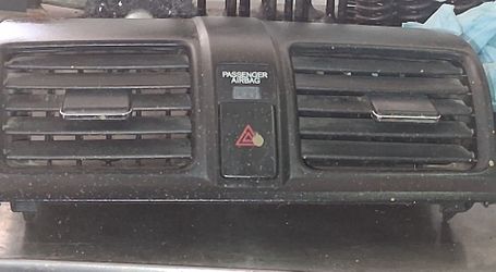 10 Toyota Rav 4 AC vents