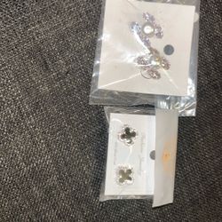 Luxury Two Earrings New