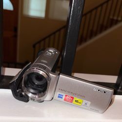 Sony Handycam Camcorder Digital Camera DCR sx63 