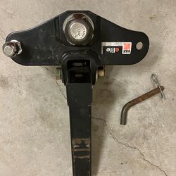 Elite eaz lift  hitch for towing!!!(moving must sell asap)