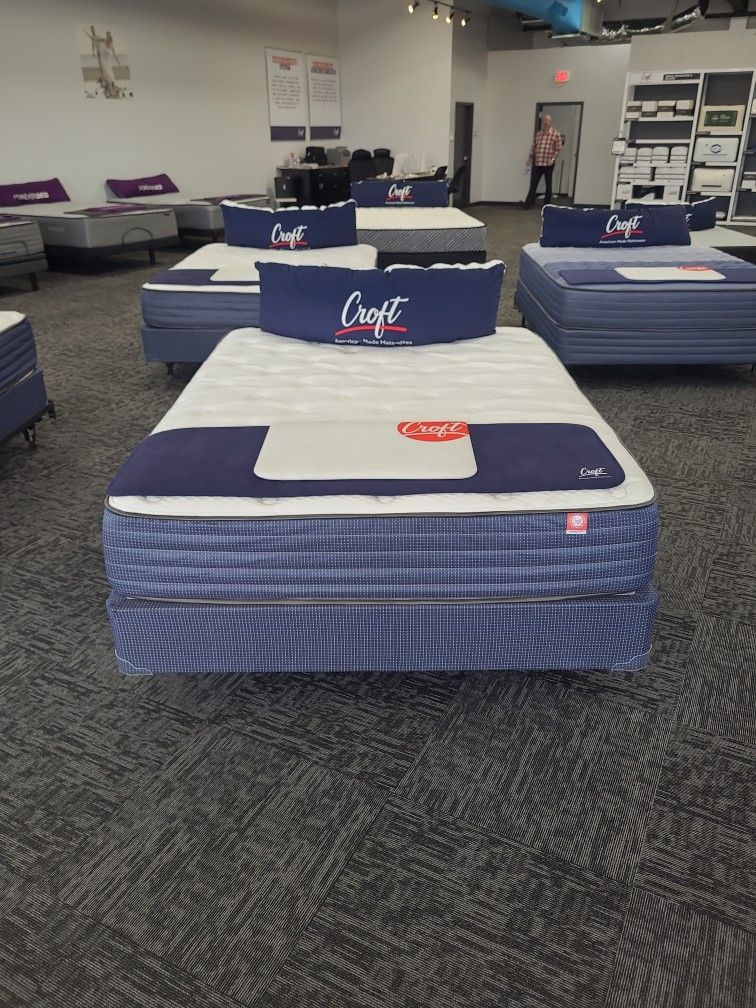 Hand Crafted American Made Queen Bed Only $700