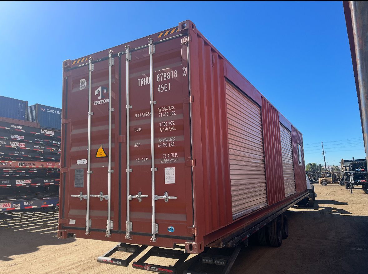 Custom 40ft High Cube Shipping Container – With Roll-Up Doors, Window & Electrical Package