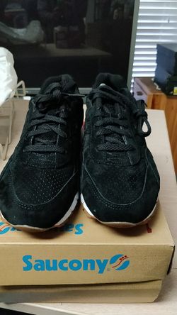 Saucony 6000 suede black size 9