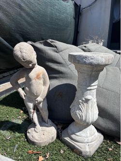 2x Cast Concrete Garden Statue & Pedestal
