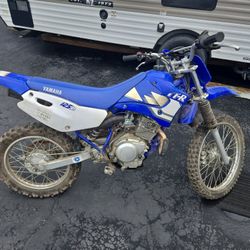 2000 Yamaha 125 TTR.   4 Stroke