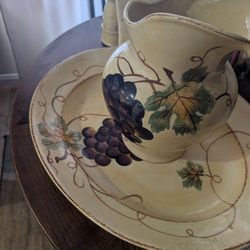 Vino Hand Painted Collection 