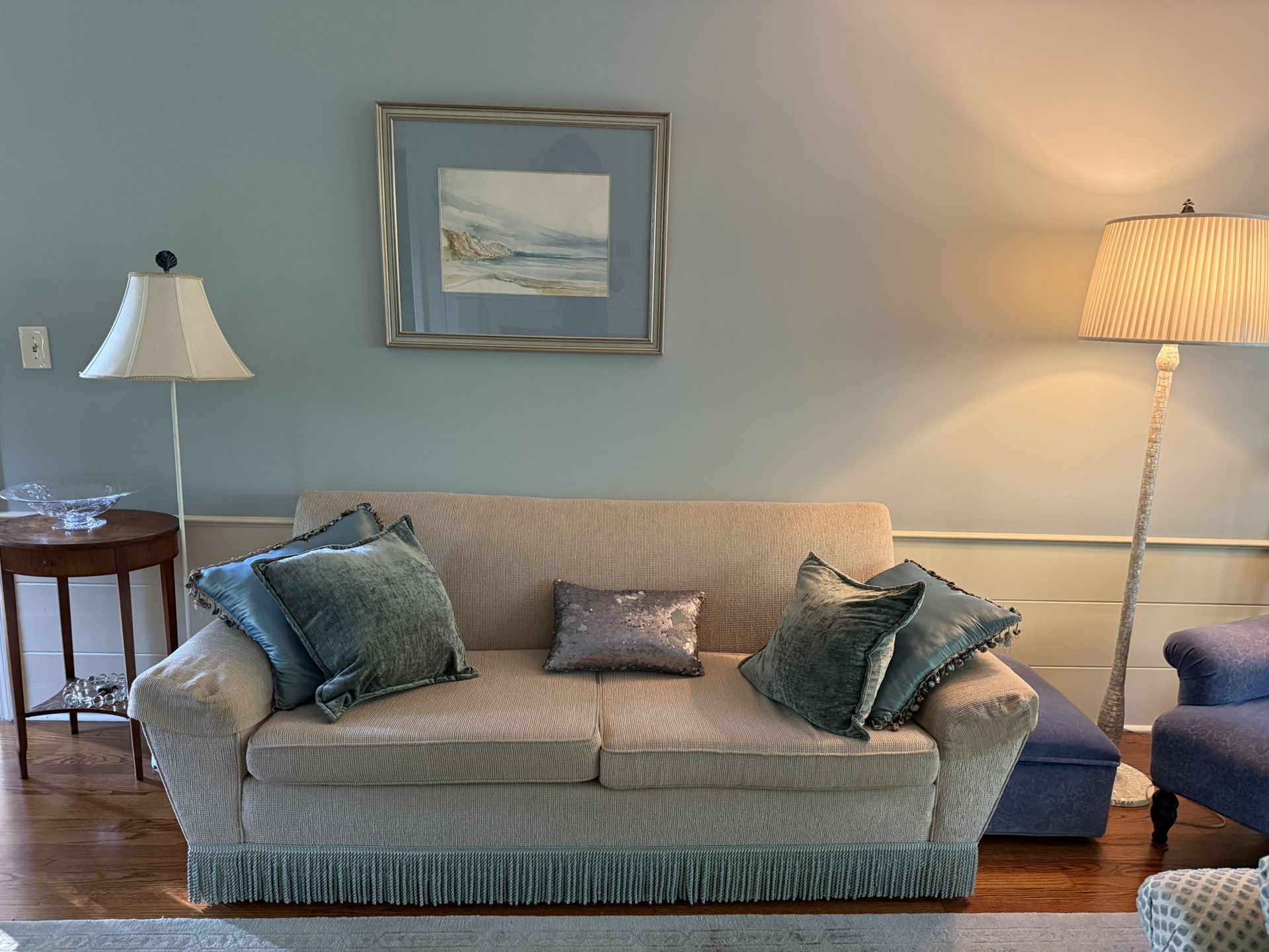 Traditional Sofa 1 Just about new