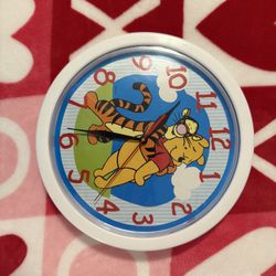 vintage winnie the pooh clock