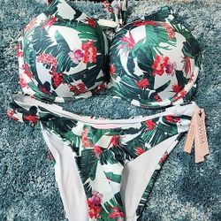 Womens New Victoria Secret Push Up Bikini Size 34DD and Medium Bottoms