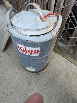 Classic Igloo Water Can.  Outside Galvanized Metal 60.00