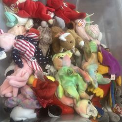 81 Beanie Babies With Tags Great Condition $5 Each All For $200
