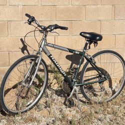 Raleigh C30 21-Speed Hybrid Bike 