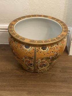 Chinese Flowers Design Porcelain Planter