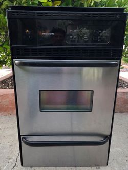 Gas wall oven 24in Frigidaire