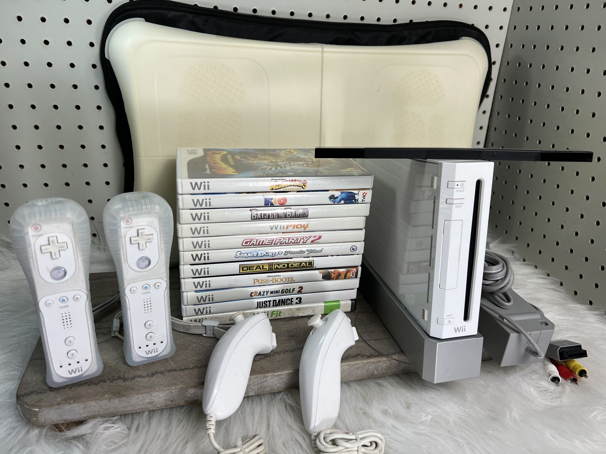 Nintendo Wii Bundle With Family Games