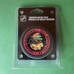 Chicago Blackhawks Souvenir Hockey Puck Brand New Sealed