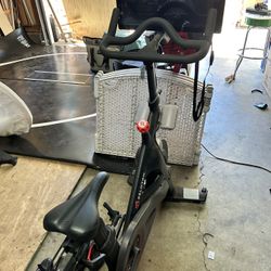 Peleton bike, Heart Monitor, Water bottle