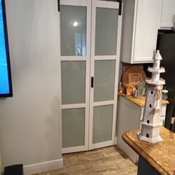 Folding Door  Only 1 Door 