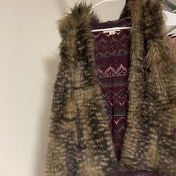 Mossimo Hooded Faux Fur Vest
