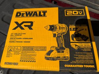 DeWalt XR 20V 1/2" Drill Driver Kit DCD801QQ2
